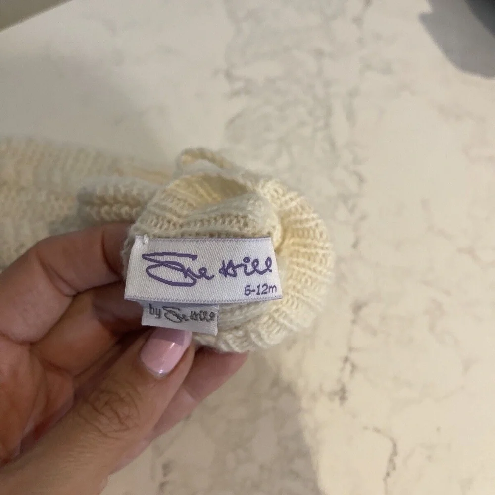 100% cashmere baby ivory knit mittens 6-12 months